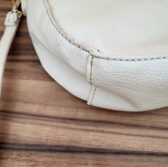 Sole Society Cream Handbag with Wooden Handles a Detachable & Adjustable Strap - Picture 3 of 8